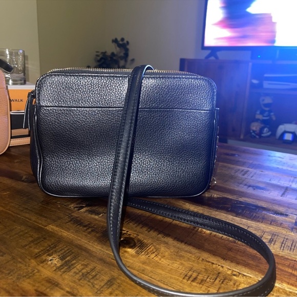 Tory Burch crossbody purse - Picture 2 of 3